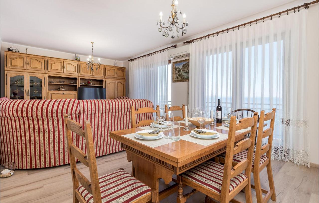 Beautiful apartment in Opatija with 4 Bedrooms&WiFi Buitenkant foto