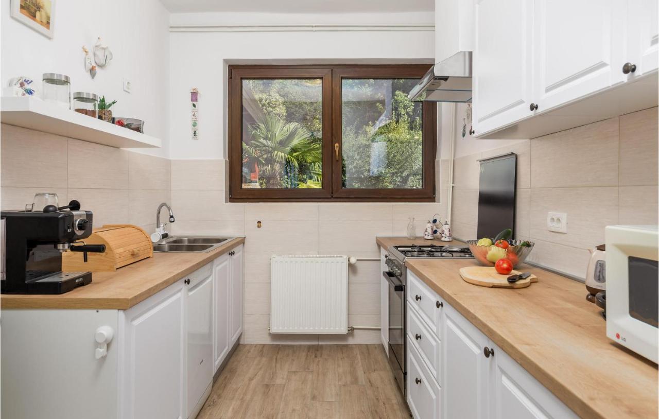 Beautiful apartment in Opatija with 4 Bedrooms&WiFi Buitenkant foto