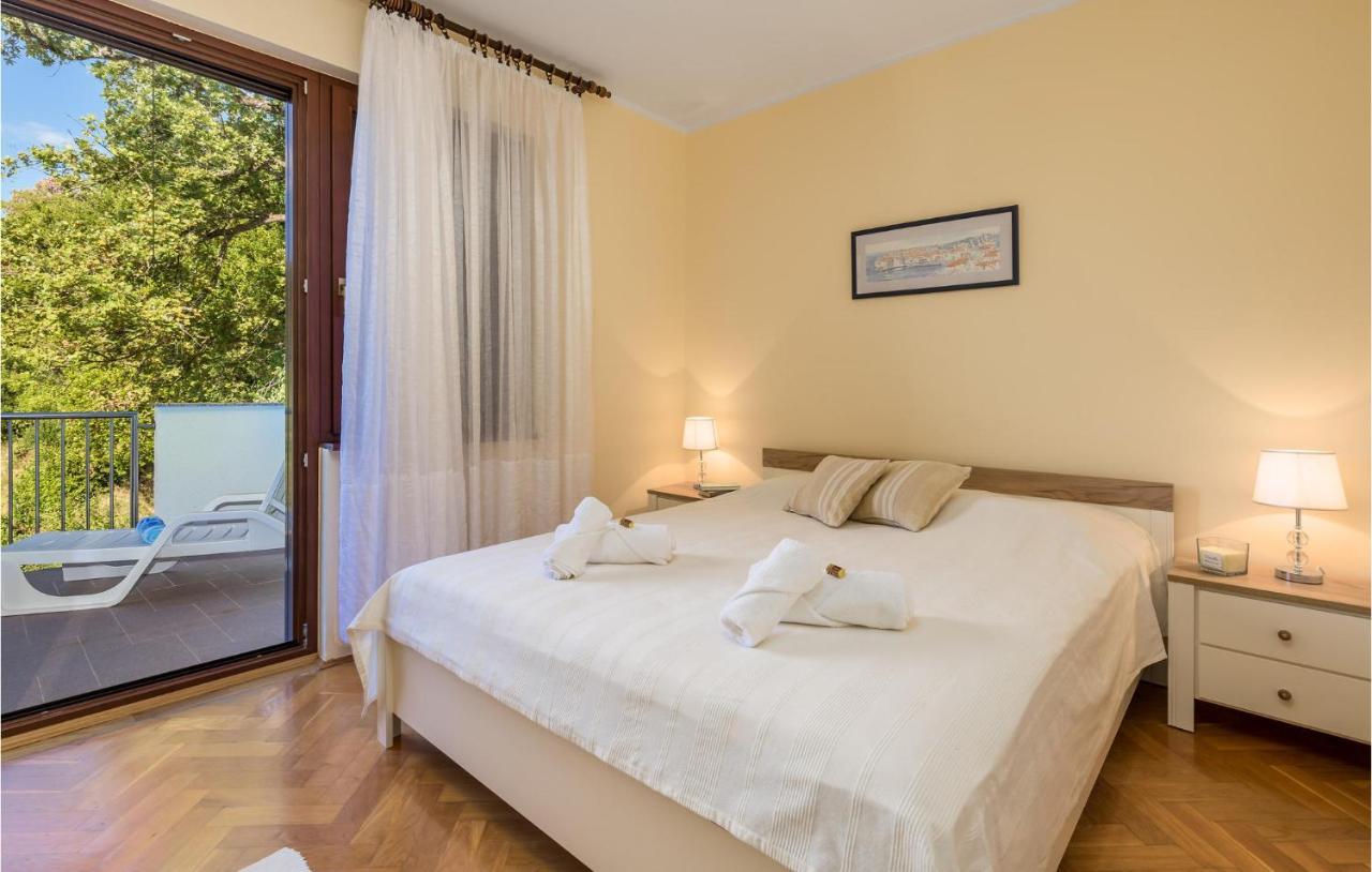 Beautiful apartment in Opatija with 4 Bedrooms&WiFi Buitenkant foto