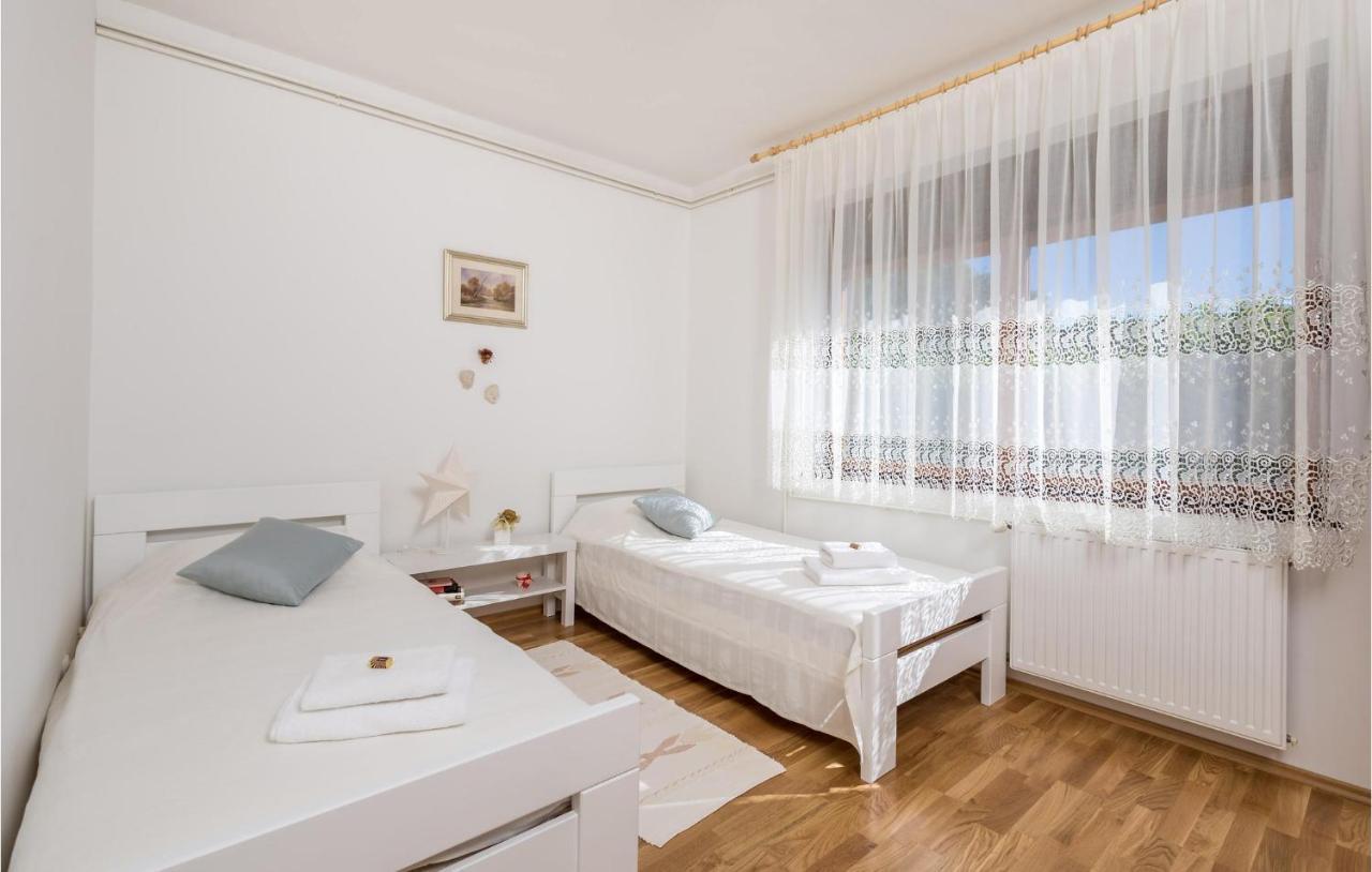 Beautiful apartment in Opatija with 4 Bedrooms&WiFi Buitenkant foto
