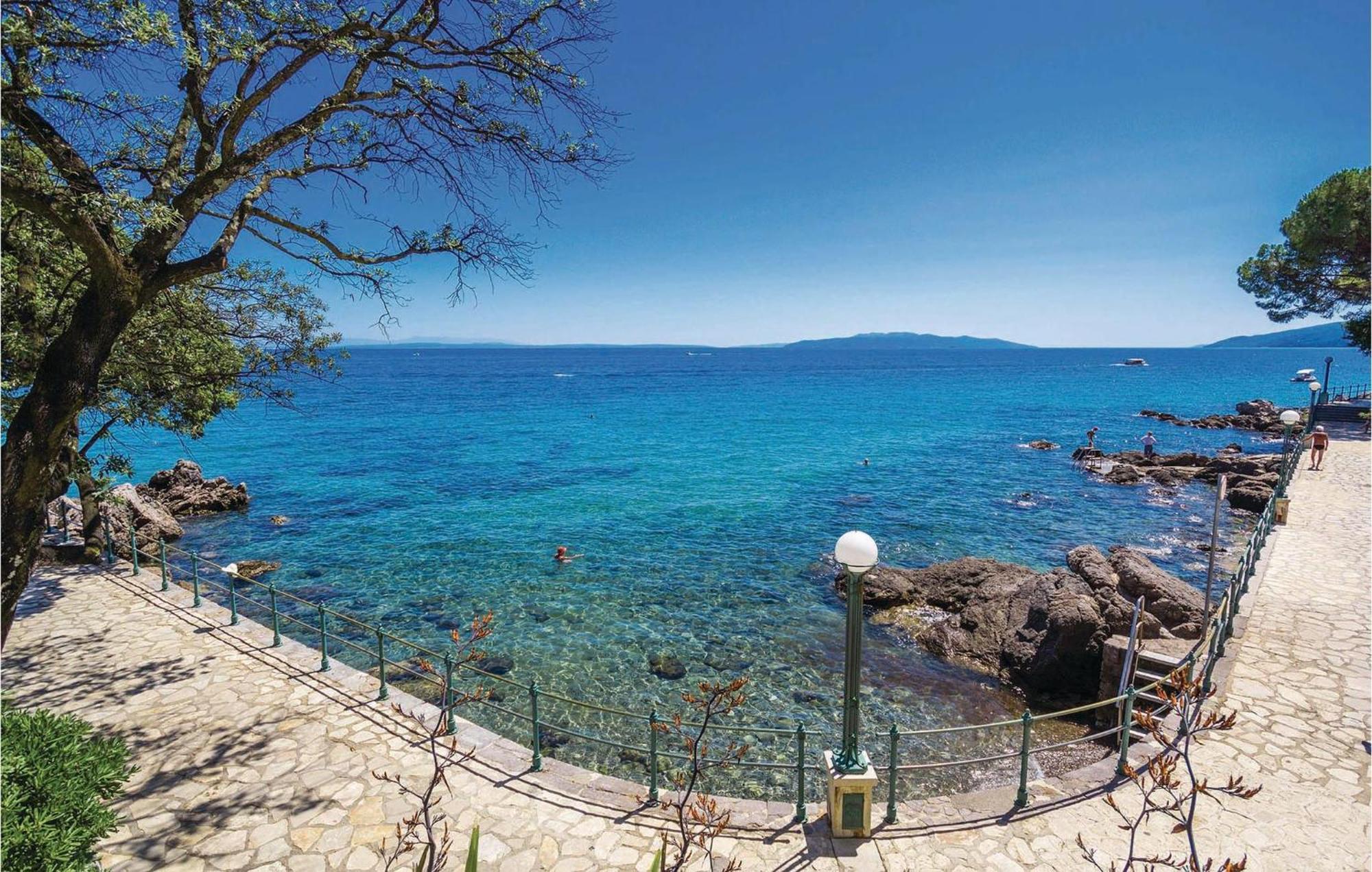 Beautiful apartment in Opatija with 4 Bedrooms&WiFi Buitenkant foto