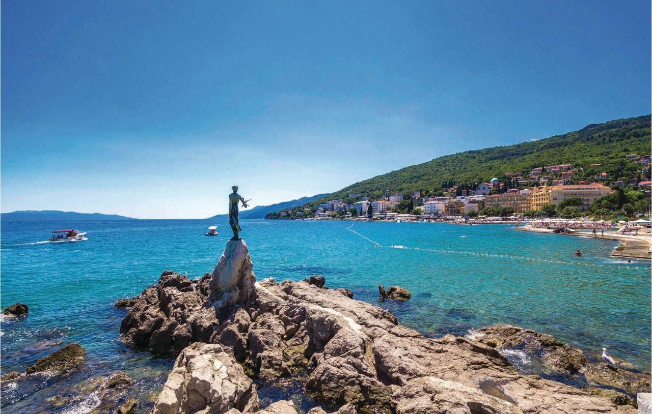Beautiful apartment in Opatija with 4 Bedrooms&WiFi Buitenkant foto