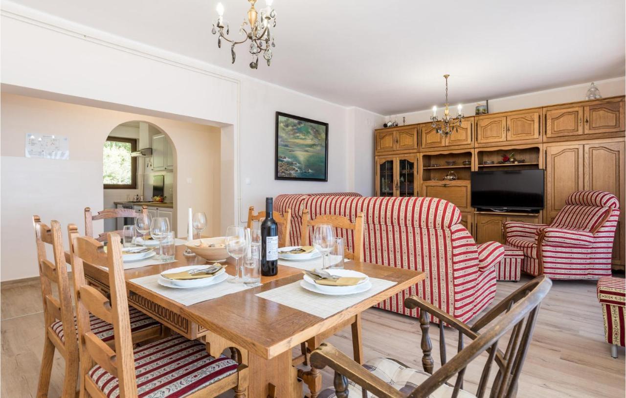 Beautiful apartment in Opatija with 4 Bedrooms&WiFi Buitenkant foto