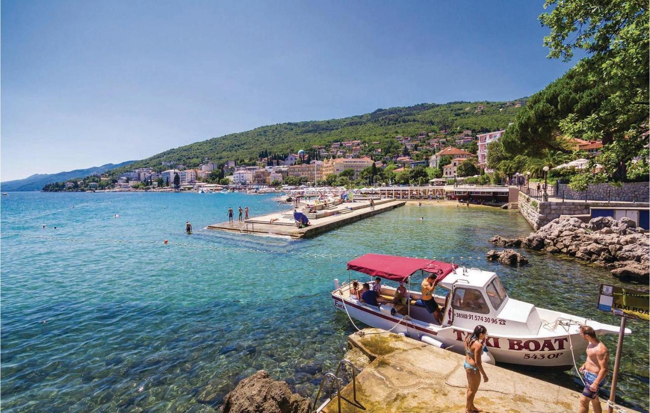 Beautiful apartment in Opatija with 4 Bedrooms&WiFi Buitenkant foto